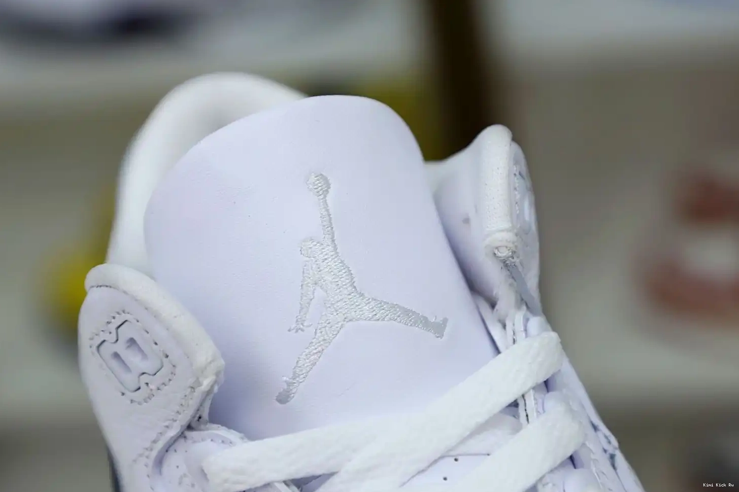 DESIGN AIR 'WHITE' RETRO 3 SP Kimikick X FRAGMENT JORDAN 0715